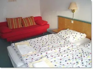 An Der Uni Apartment *